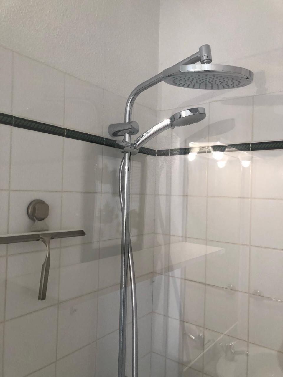 50M Plage T2 Grande Terrasse Vue Mer Climatise Piscine Chauffee, Parking Clos Gratuit Sanary-sur-Mer Exterior foto