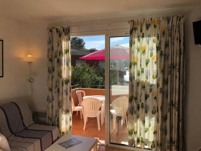 50M Plage T2 Grande Terrasse Vue Mer Climatise Piscine Chauffee, Parking Clos Gratuit Sanary-sur-Mer Exterior foto