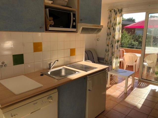 50M Plage T2 Grande Terrasse Vue Mer Climatise Piscine Chauffee, Parking Clos Gratuit Sanary-sur-Mer Exterior foto